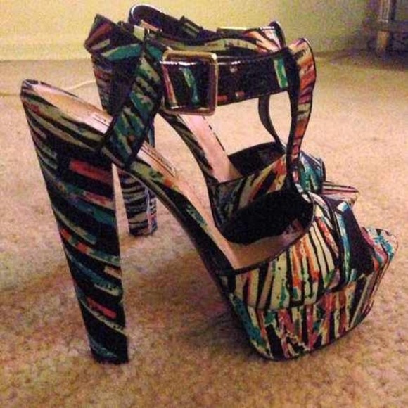 Steve Madden Shoes - Steve Madden sandals