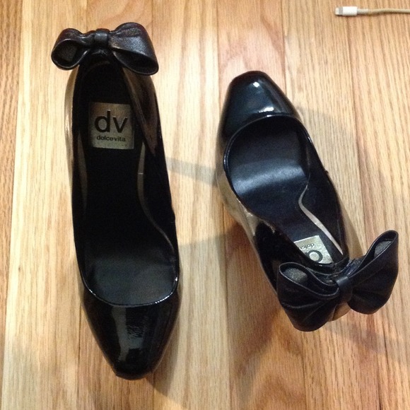 Dolce Vita Shoes - DOLCE VITA black pumps price reduced