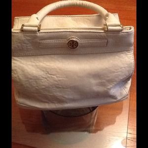 💢SOLD on EBAY💢 Tory Burch Authentic BNWOT Bone