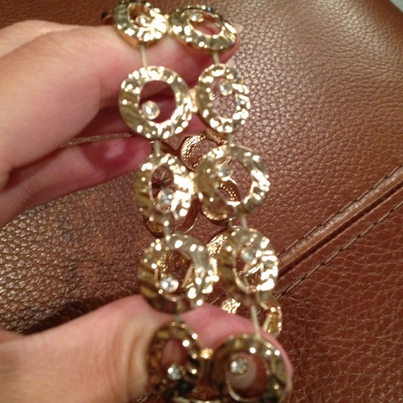 ⬛️SOLD AS BUNDLE⬛️ Gold bracelet - Picture 3 of 3