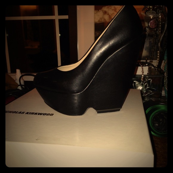 nicholas kirkwood wedges size 37.5