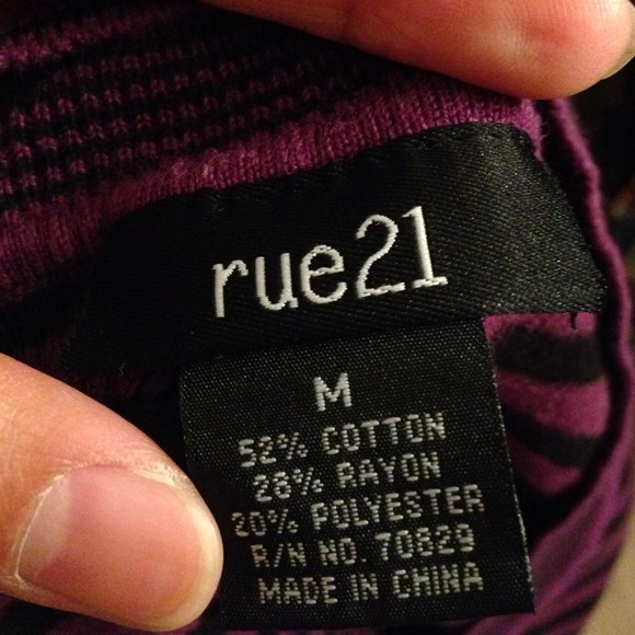 Beautiful long knit top from Rue 21 - Picture 4 of 4