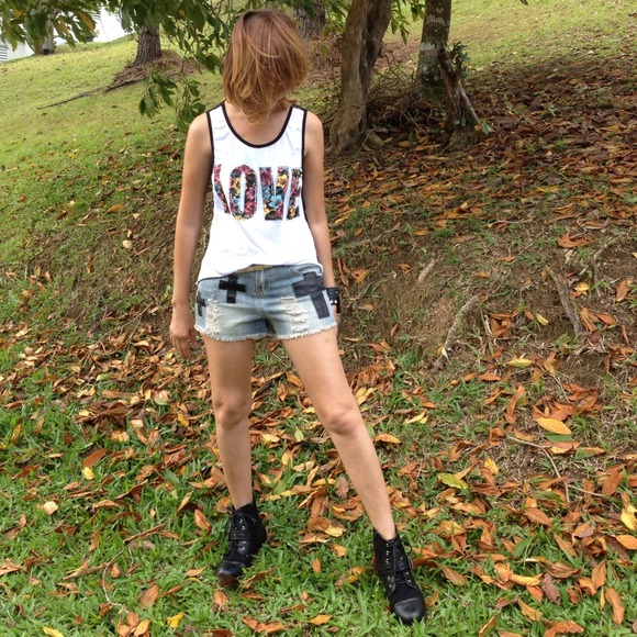 Destroyd short denims...