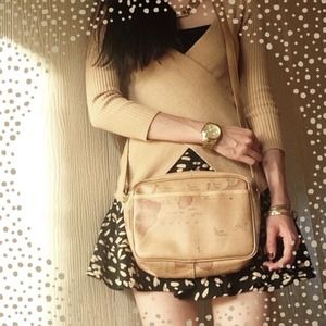 🌸Map Cross-body🌸