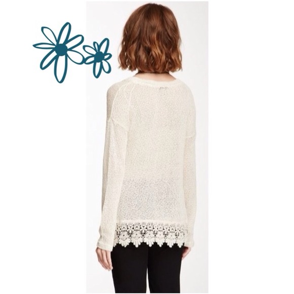 🎉💃Winter Sale💃🎉 ✨🌟Host Pick 11/24🌟✨ Sweater - Picture 4 of 4