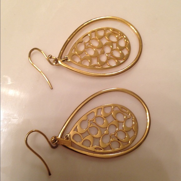 Coach Accessories - Sold🚫🚫🚫Gold  signature coach earrings.