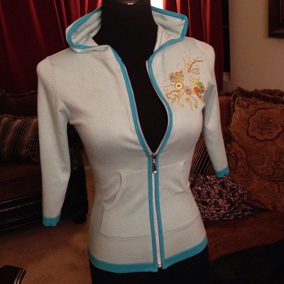 Sweater hoodie worn once - Picture 2 of 4