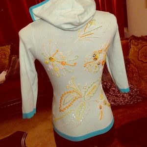 Sweater hoodie worn once