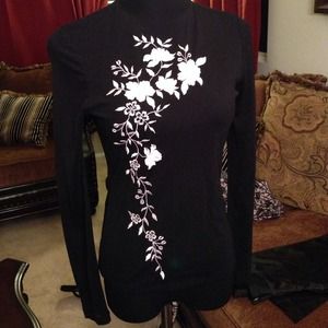 Close neck mesh type long sleeves top