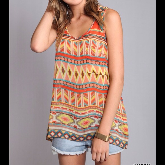 *NEW* Tribal Print Top...size Large - Picture 1 of 2