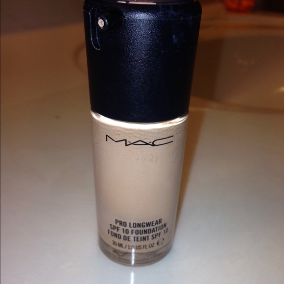 SOLD in a bundle NW20 MAC pro longwear foundation