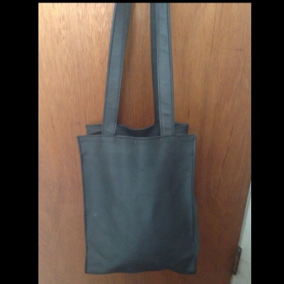 Roomy Handbag❌REDUCED❌WAS $12❌ - Picture 1 of 3