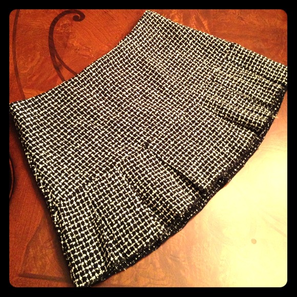 Skirt - Picture 1 of 1