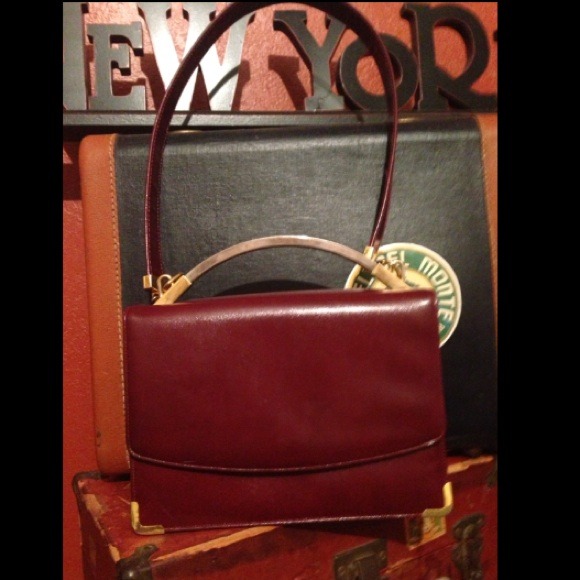 Koret Handbags - ❌REDUCED❌ Was $25 ❌ Elegant Vintage Koret Handbag