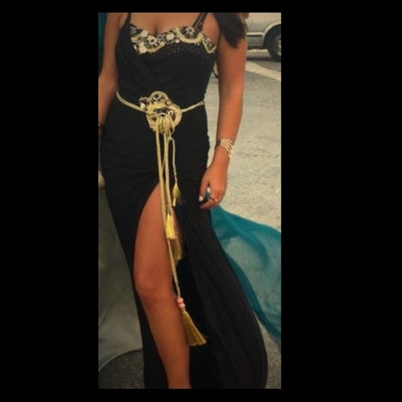 "beautiful evening gown"