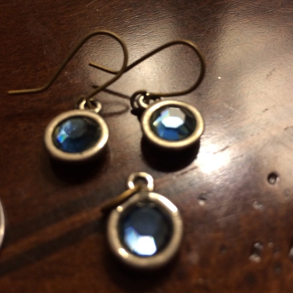 📍📍📍SOLD📍📍📍Bundle of accessories - Picture 4 of 4