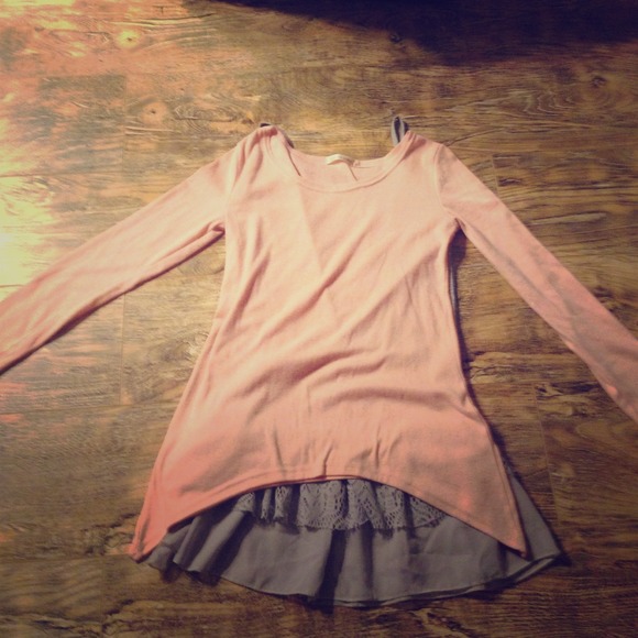 Long pink and gray top