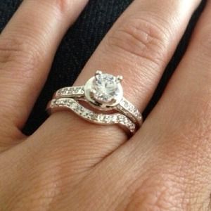 Gorgeous Wedding Band Set