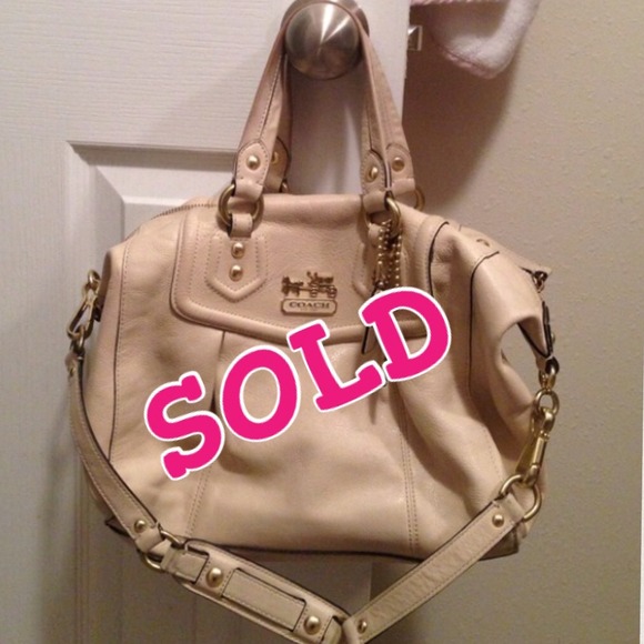 SOLD!!!💯% authentic Coach purse⬇️price reduced⬇️