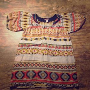 Tribal top