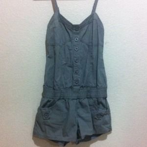 Grey button up with cute pockets romper/jumpsuit
