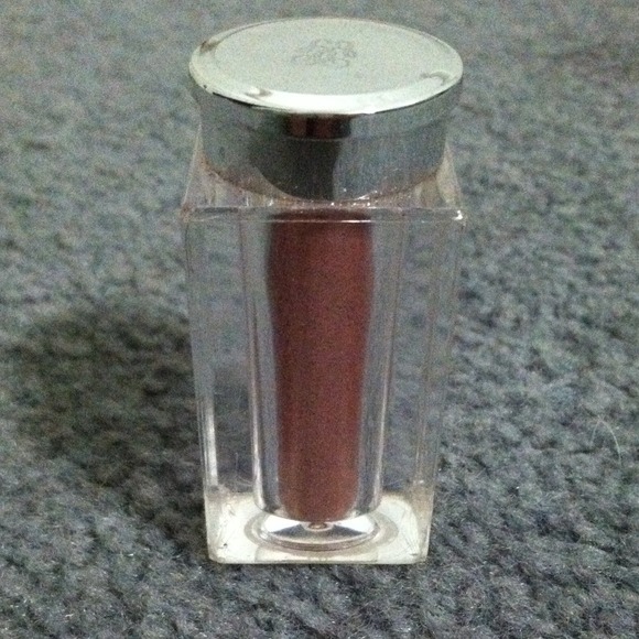 Guerlain eye shadow pigment.