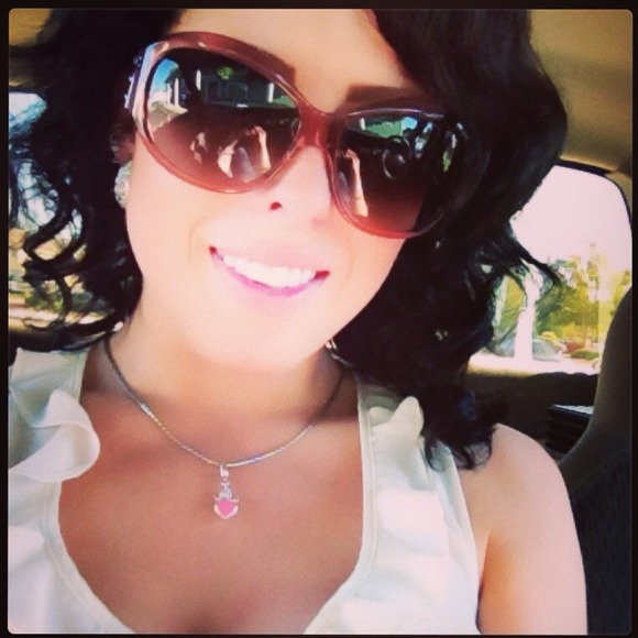 Stylish Coach sunglasses! - Picture 1 of 4