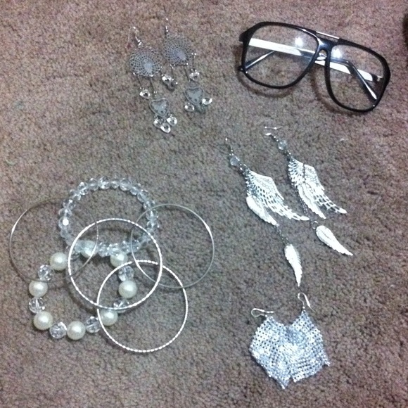 Earrings, bangles & a pair of fun cool glasses - Picture 1 of 4