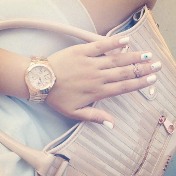 Guess Accessories - ON HOLD 🚫🚫Rose gold guess watch!