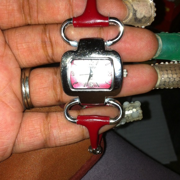 Watch - Picture 2 of 4