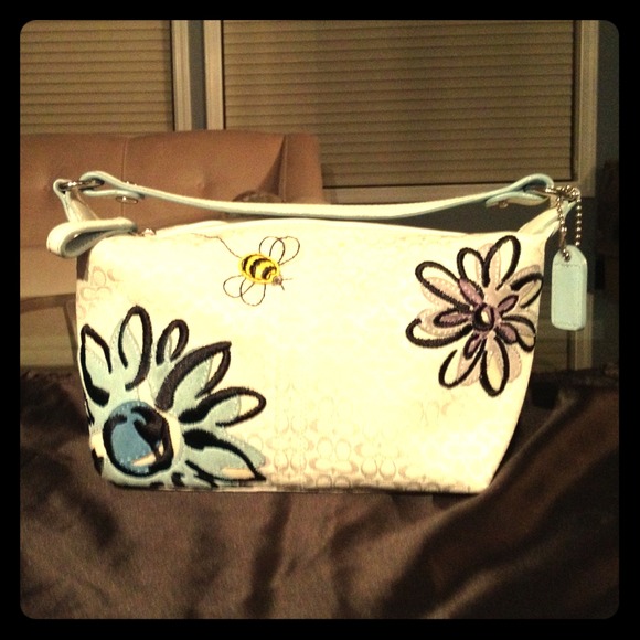 New Price⭐Coach Signature Purse Small