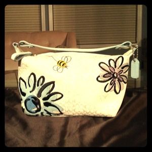 New Price⭐Coach Signature Purse Small