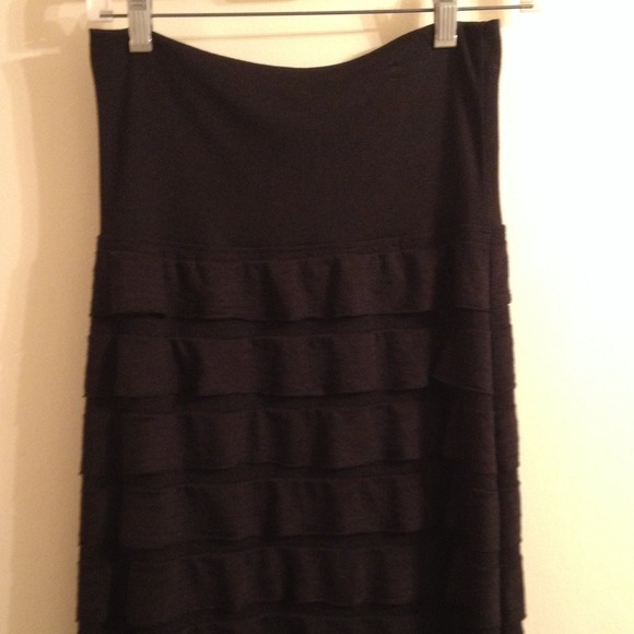 New black Skirt