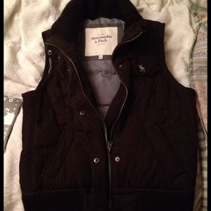 SOLD Abercrombie and Fitch puffer vest