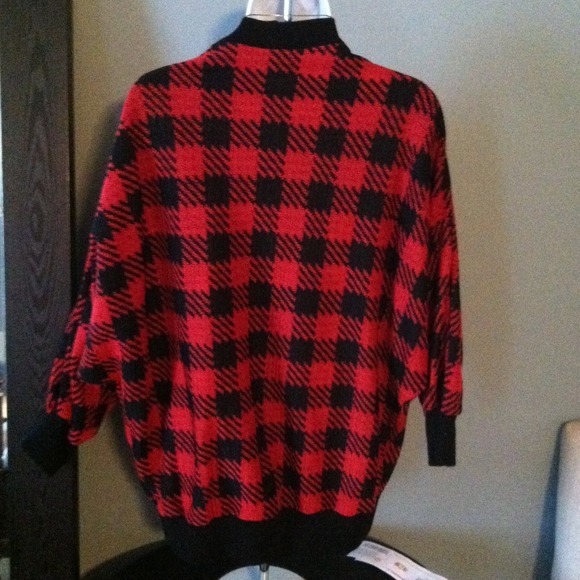 Red and black plaid oversized cardigan_3