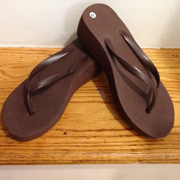 Flip flops