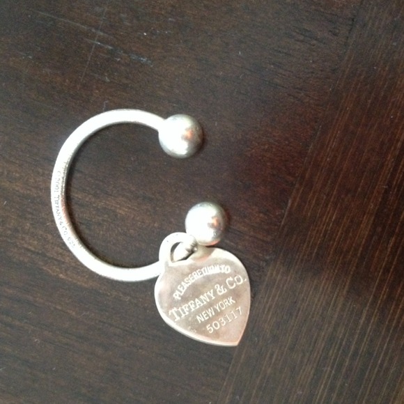 SOLD✨Tiffany & Co Key Ring and Heart Tag✨