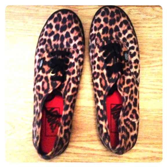 🚫SOLD🚫Authentic Van shoes