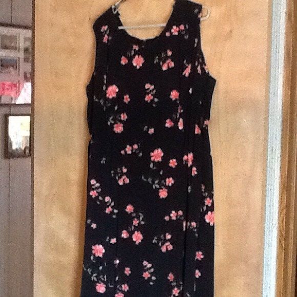 Pretty pink flowered  dress