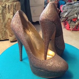 Glitters heels from bakers ! Size 7 1/2