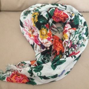Floral scarf!