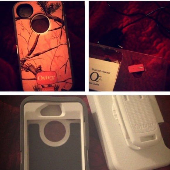 *On hold* Otter box case And Bluetooth bundle