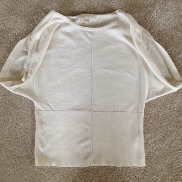 Michael Kors batwing top with zipper! Gorgeous on!