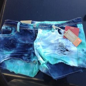 Blue dyed denim shorts !!!