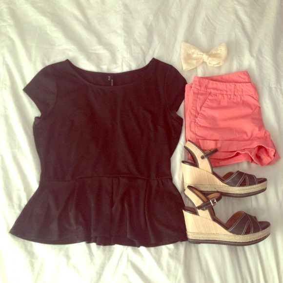❌BUNDLED❌Black peplum top