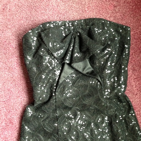 SAKS-AMAZING BOW SEQUIN STRAPLESS prom DRESS - Picture 2 of 4