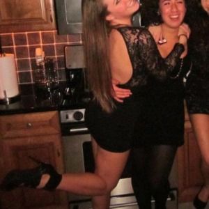 🎀BUNDLED🎀Beautiful Black Lace Backless!