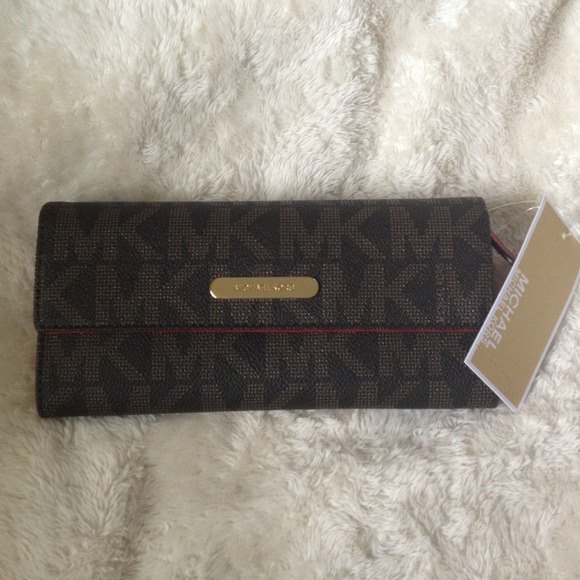 SOLD📛 💥BRAND NEW Michael KORS wallet 💥