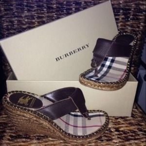 Authentic, Burberry Women's sandals