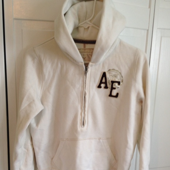 AE Half-Zip Sweatshirt